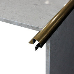 カスタマイズされた振動装飾的なステンレス鋼のタイルは8mm 2.7mの長さを整える